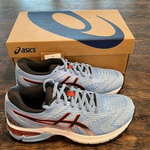 Womens Running Shoe Sneaker ASICS GT 2000 8 New with tags size 6